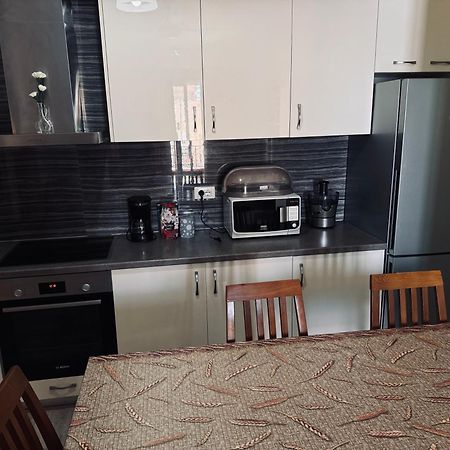 Family Apartments ساراندا المظهر الخارجي الصورة