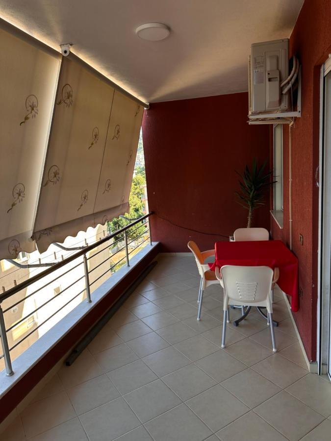 Family Apartments ساراندا المظهر الخارجي الصورة