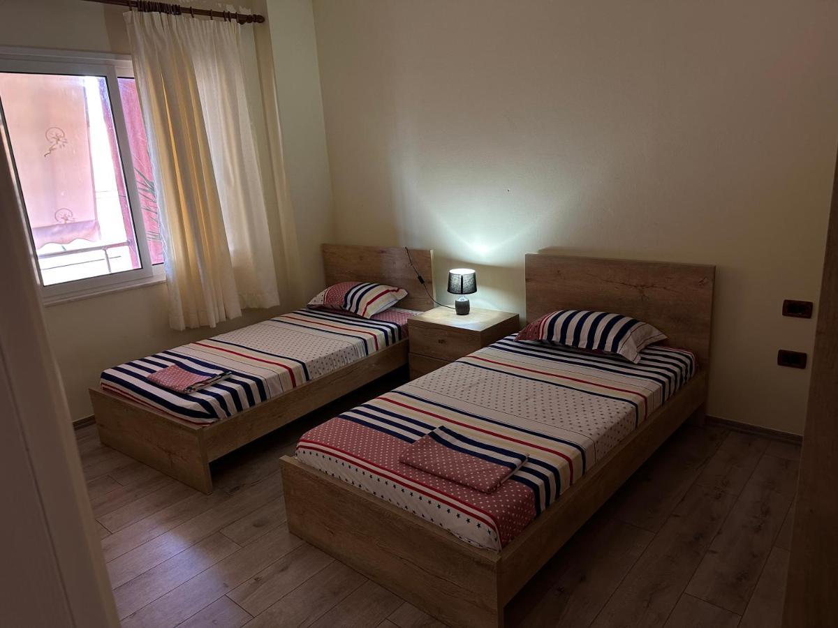 Family Apartments ساراندا المظهر الخارجي الصورة