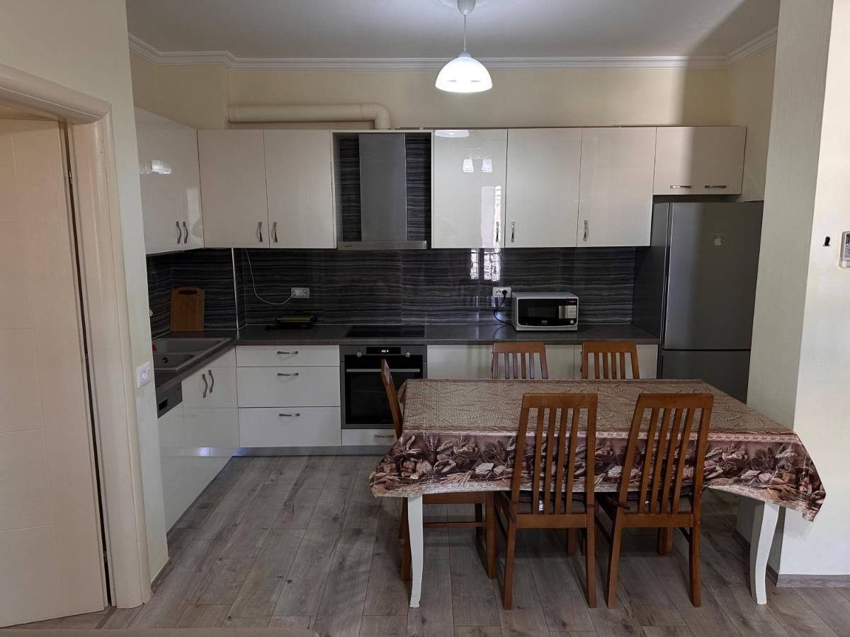 Family Apartments ساراندا المظهر الخارجي الصورة